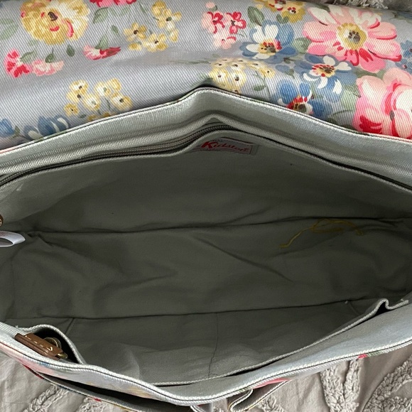 NEW Cath Kidston Matching Floral Cross Body Bag and Wallet - Picture 10 of 15